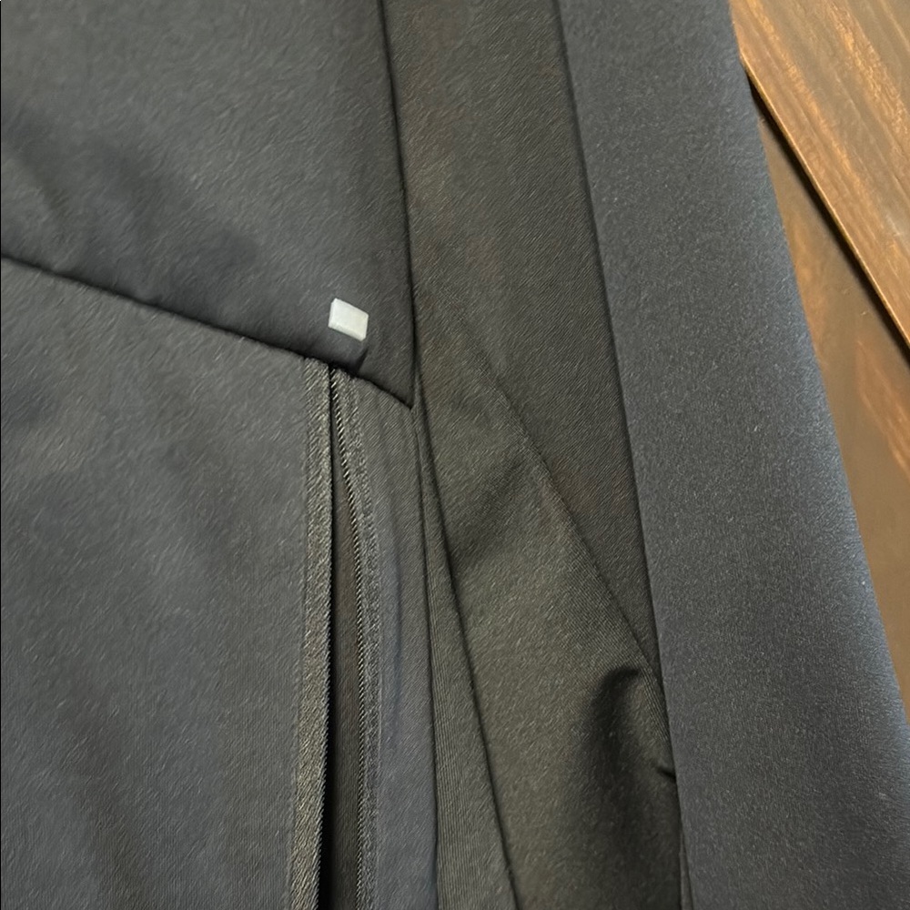 Nike Black Lightweight Athletic Jacket - Picture 6 of 8